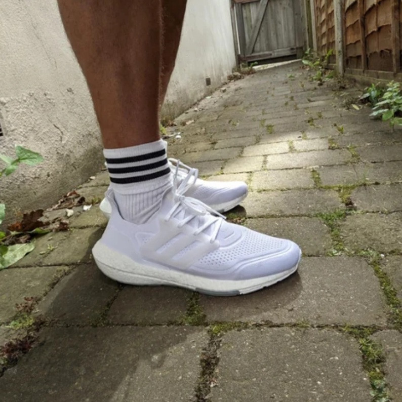 کفش رانینگ آدیداس مدل Ultraboost