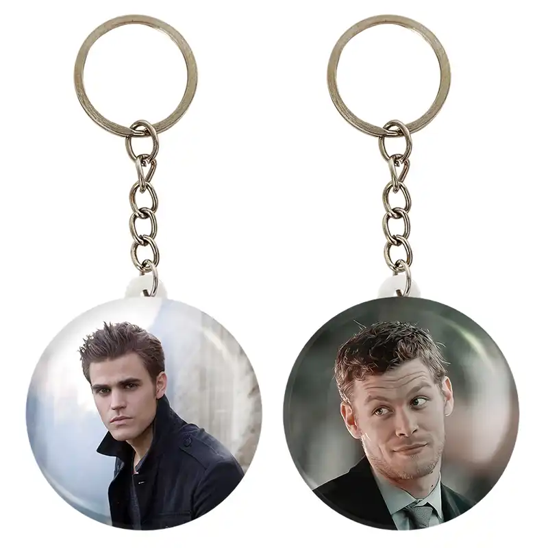 جاکلیدی خندالو مدل کلاوس و استفان سالواتوره خاطرات یک خون آشام The Vampire Diaries کد 2025220260 مجموعه 2 عددی