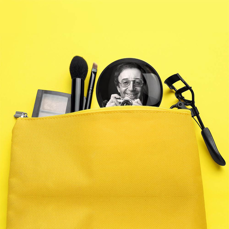 آینه جیبی خندالو مدل پیتر سلرز Peter Sellers کد 10058 آینه جیبی خندالو مدل پیتر سلرز Peter Sellers کد 10058