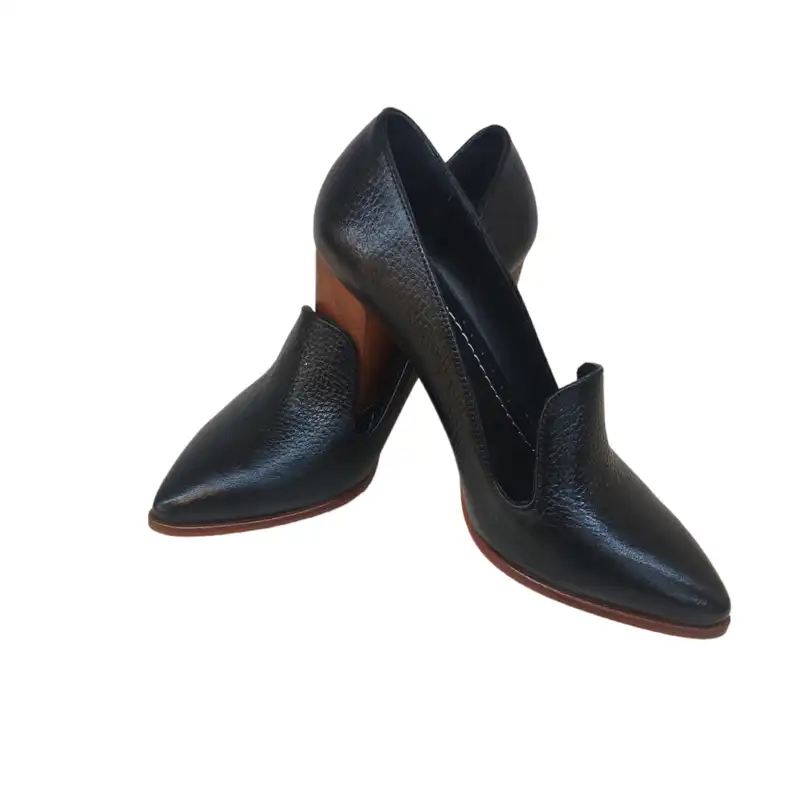 کفش زنانه مدل بهناز چرم طبیعی رنگ مشکی