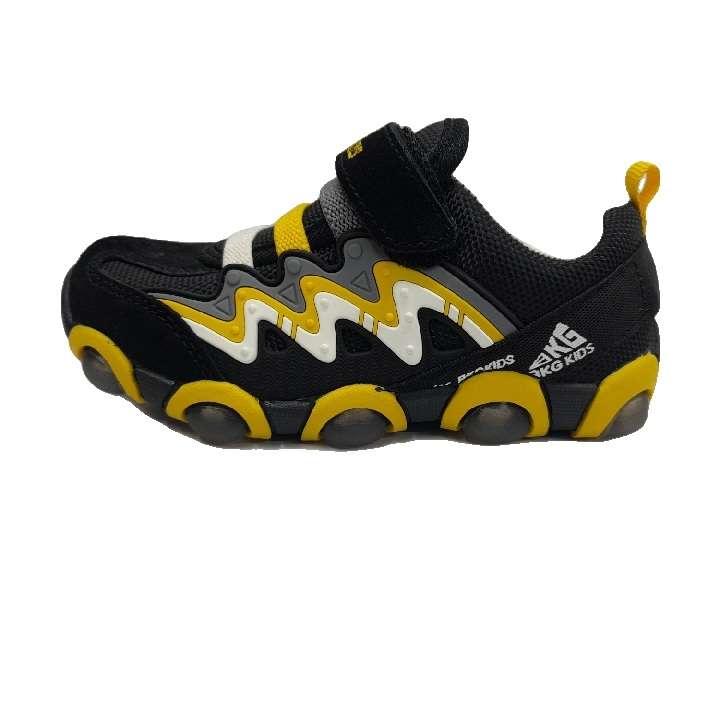 کفش مخصوص دویدن پسرانه بی کی جی کیدز مدل چراغدار 899