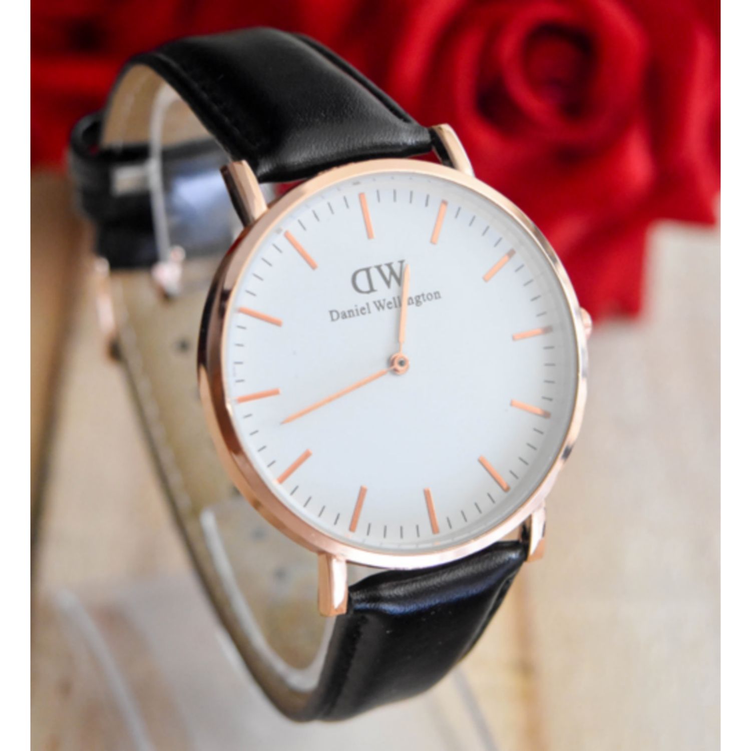 ساعت مچی عقربه ای زنانه مدل Dw 6864 - - 4