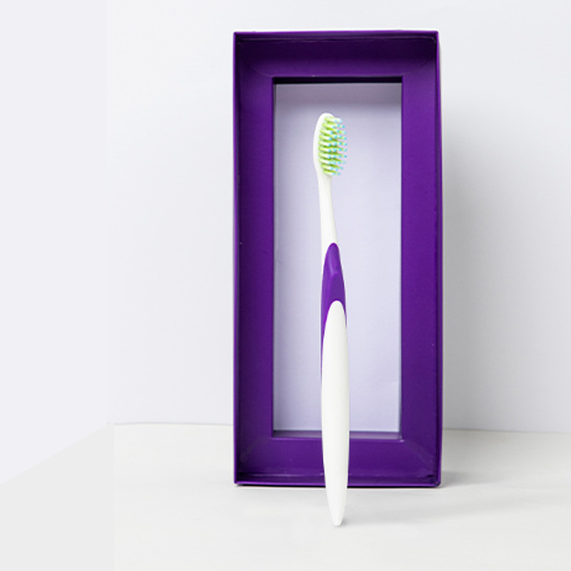 مسواک آل وایت مدل Sensitive Clinic با برس متوسط