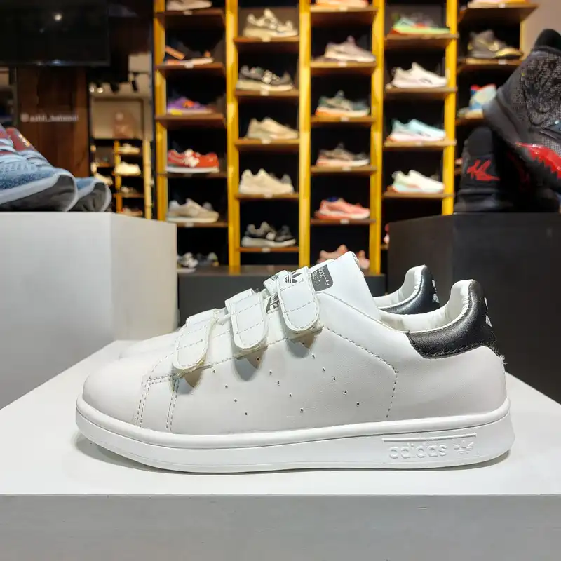 کفش پیاده روی مدل hsb whbk-122002041