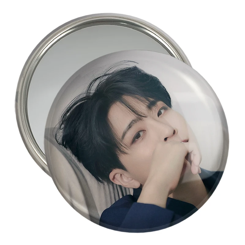 آینه جیبی خندالو مدل یونگجه گروه گات سون GOT7  کد 20997