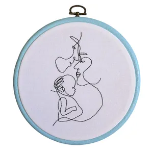تابلو گلدوزی طرح خانواده کد ۸۰
