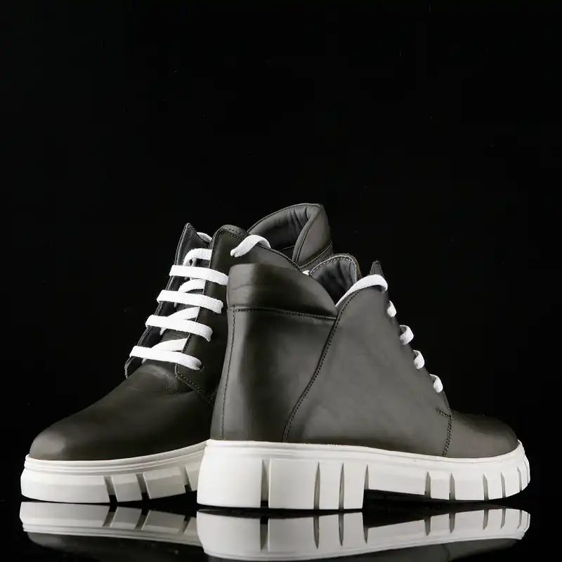 نیم بوت زنانه چرم یلسان مدل آلما کد SBZ-ALM-610-GN