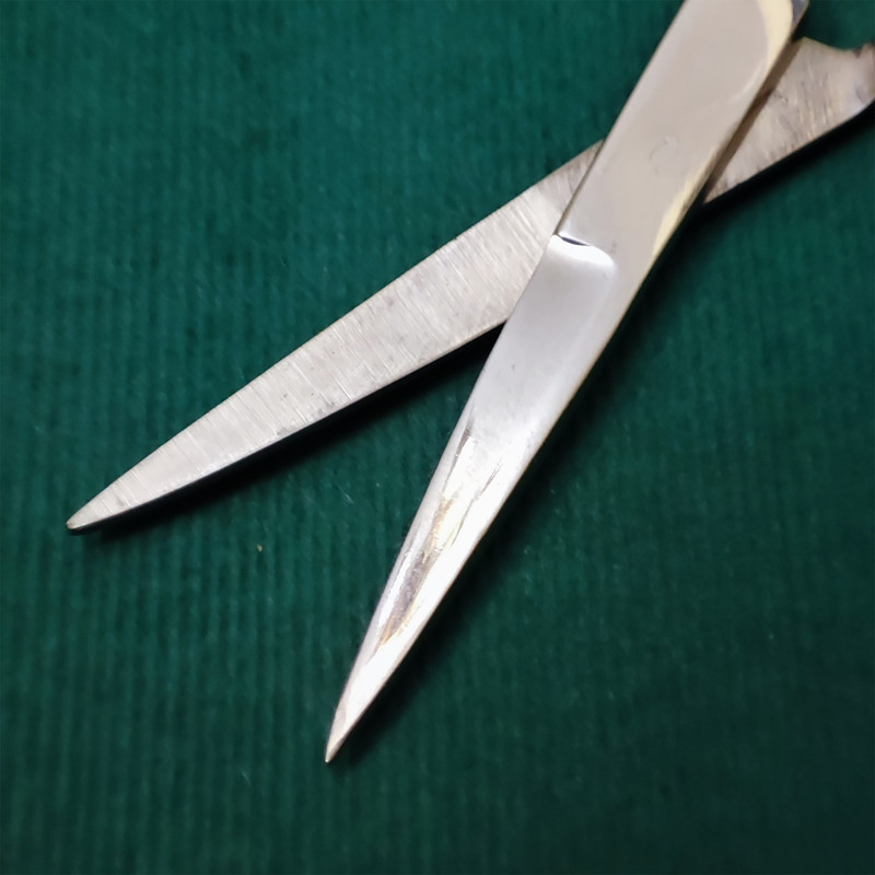 قیچی بخیه مدل M14