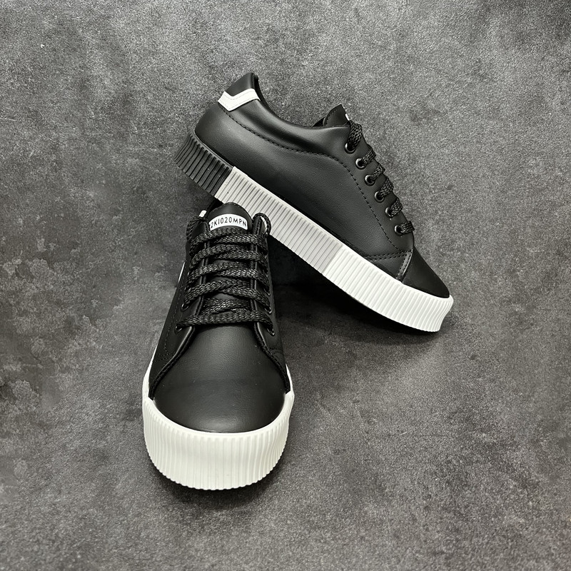 کفش روزمره زنانه مدل گلوری