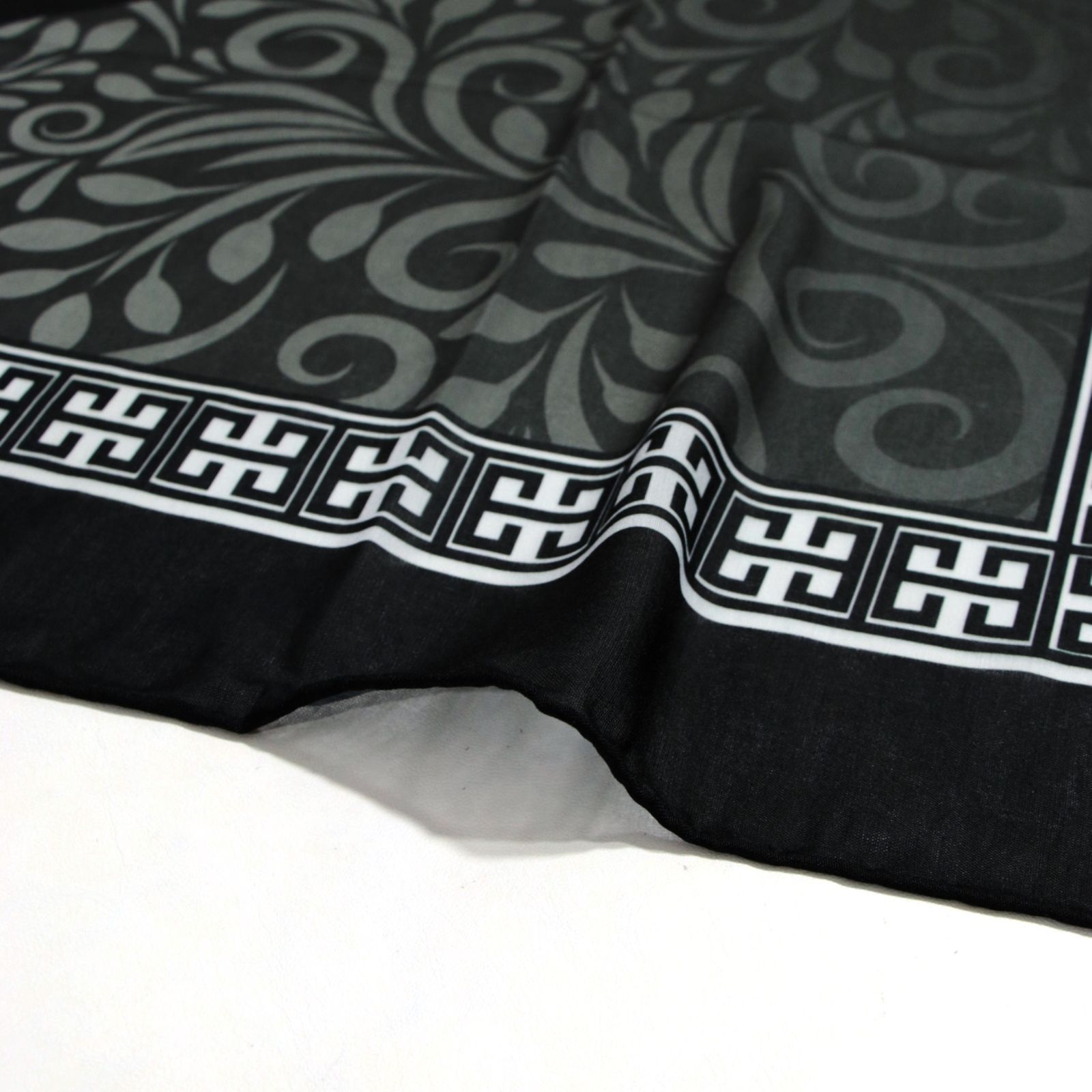 روسری زنانه مدل نخی حاشیه دار دست دوز کد 6080 - - 12