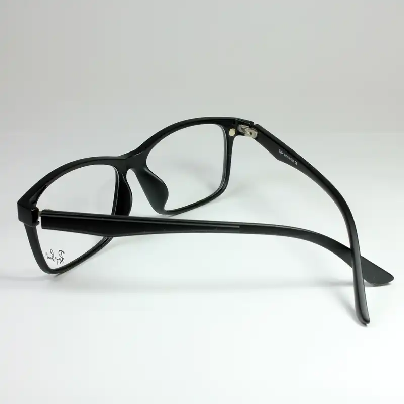 فریم عینک طبی مدل 2292 به همراه کاور آفتابی مجموعه 5 عددی