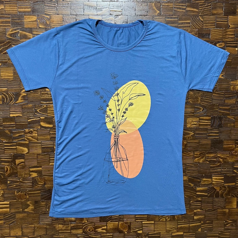 تی شرت آستین کوتاه زنانه مدل گل و گلدان خطی کد AB