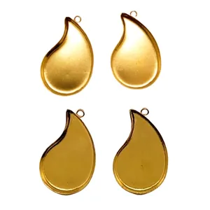 قالب رزین مدل برنجی کد 6 مجموعه 4 عددی