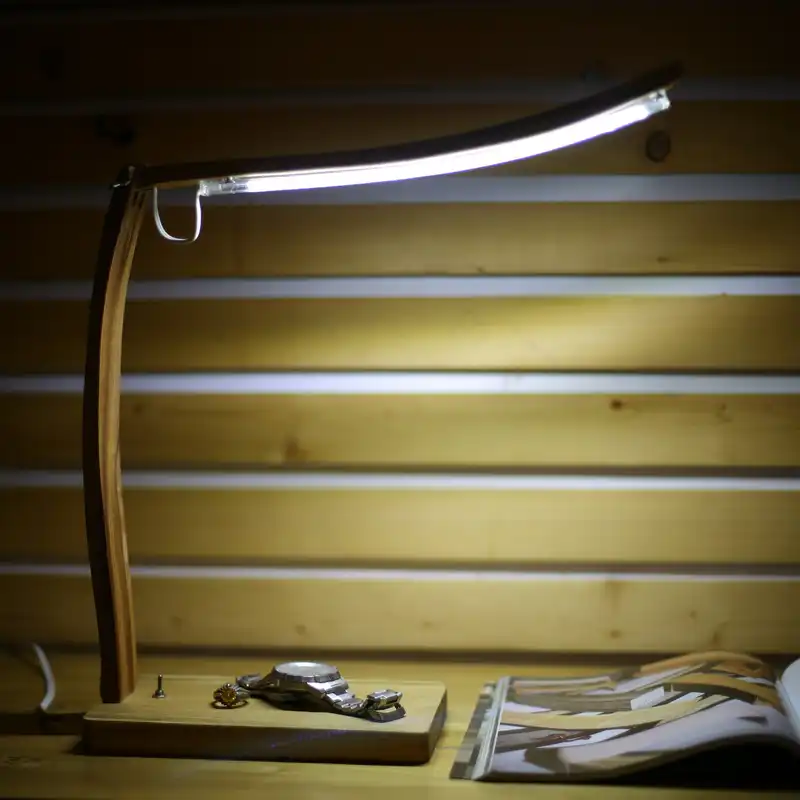 چراغ مطالعه مدل arc2