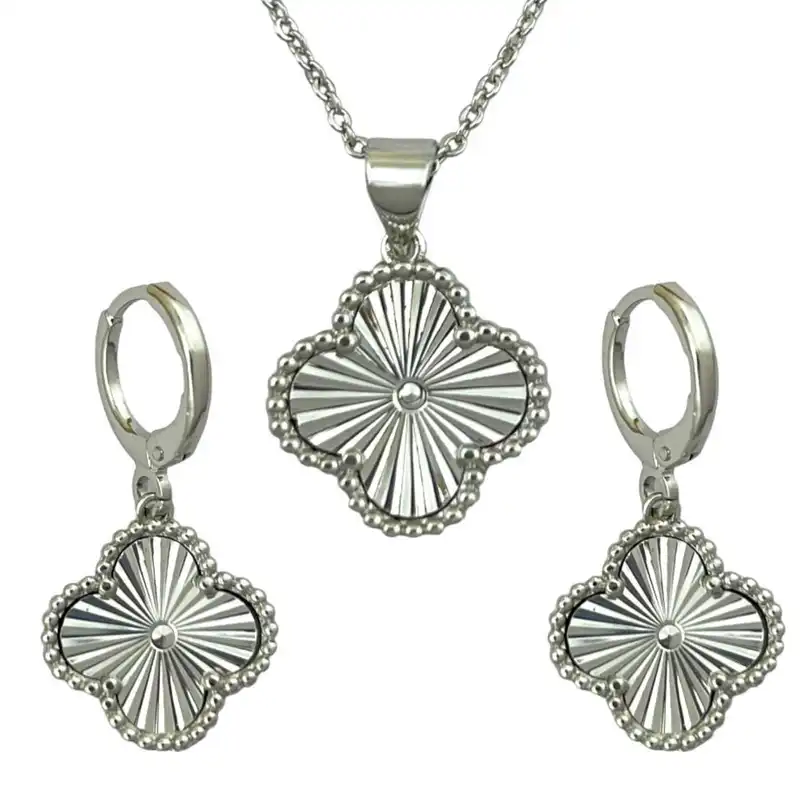 نیم ست زنانه مدل گل چهار پر کد M4103