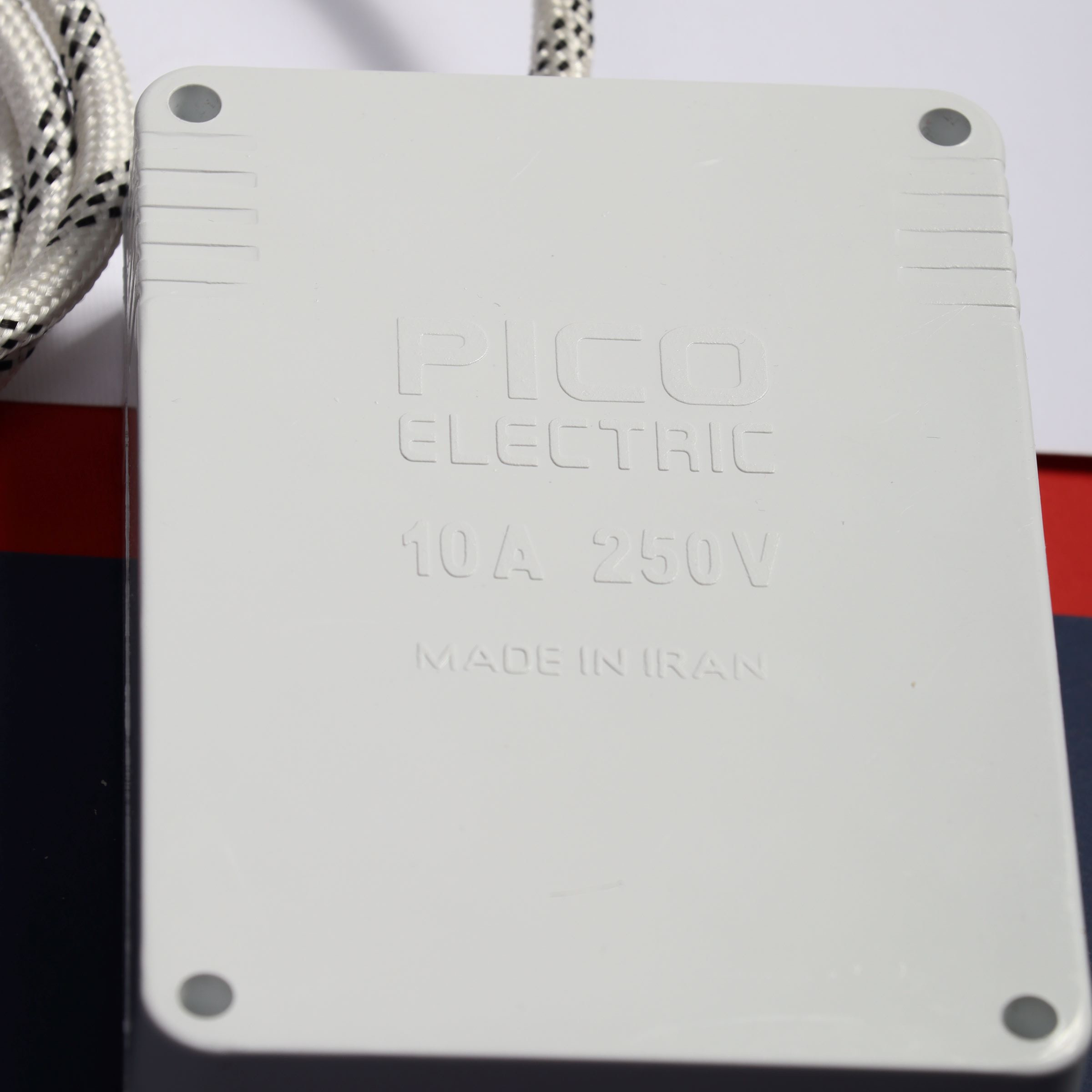 چهار راهی برق پیکو مدل کنفی پارچهای کد 1/5M چهار راهی برق پیکو مدل کنفی پارچهای کد 1/5M