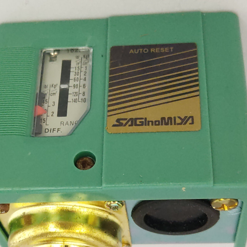 کلید کنترل اتوماتیک پمپ ساگی نامی مدل Sns-c110x کلید کنترل اتوماتیک پمپ ساگی نامی مدل Sns-c110x