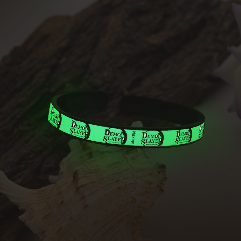 دستبند ناکسیگو مدل شب تاب طرح Demon Slayer کد BR7062 دستبند ناکسیگو مدل شب تاب طرح Demon Slayer کد BR7062