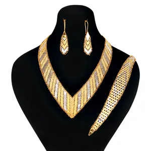 نيم ست  نقره مدوکلاس كد 180311