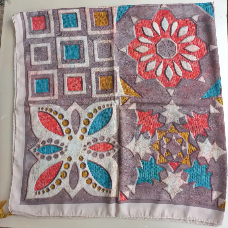 روسری زنانه مدل نخی قواره بزرگ سنتی گلیمی کد 49