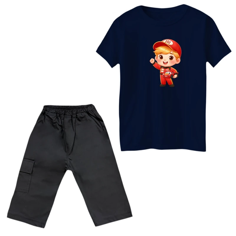 ست تی‌شرت و شلوارک پسرانه مدل پسرک ماشین بازی