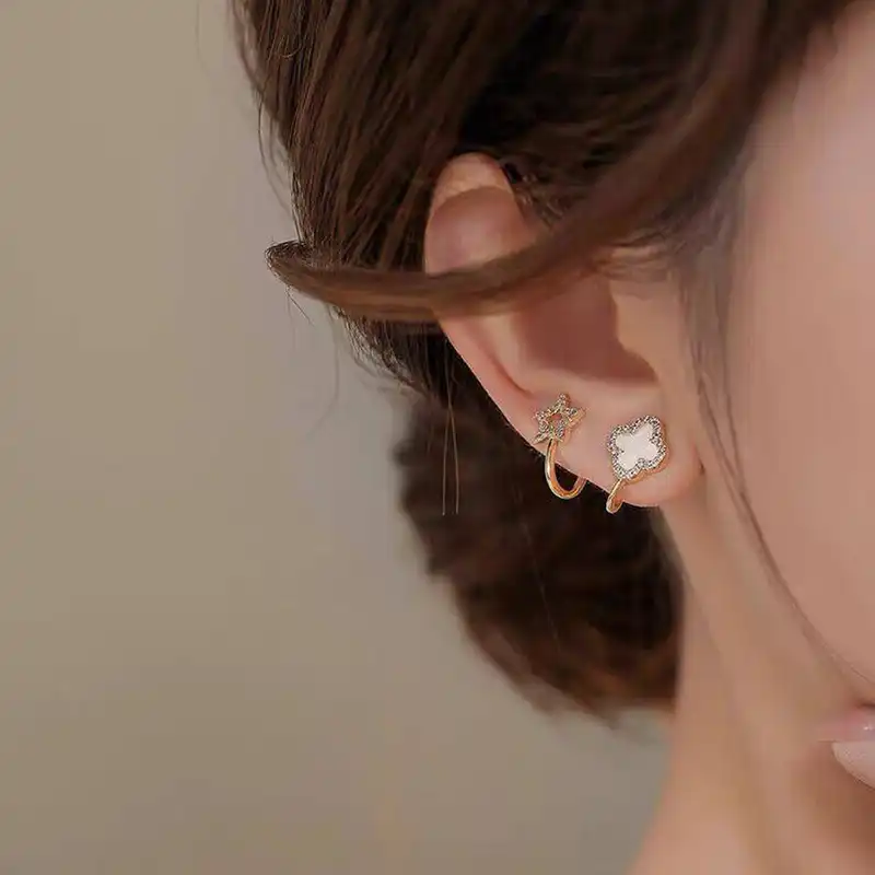 گوشواره زنانه مدل Van Cleef کد 00700