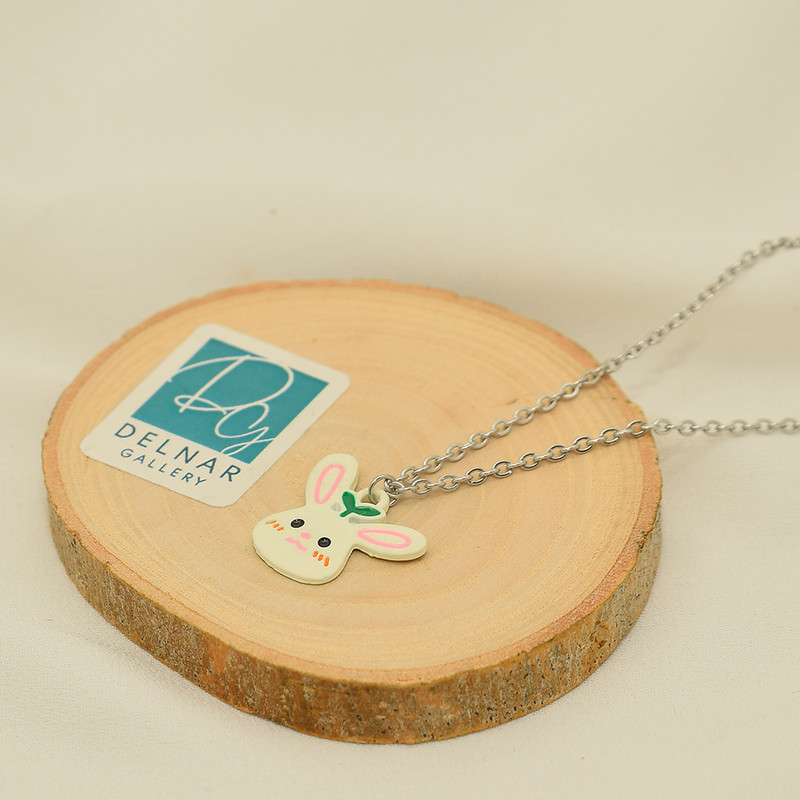 گردنبند دخترانه دلنار گالری مدل خرگوش و برگ
