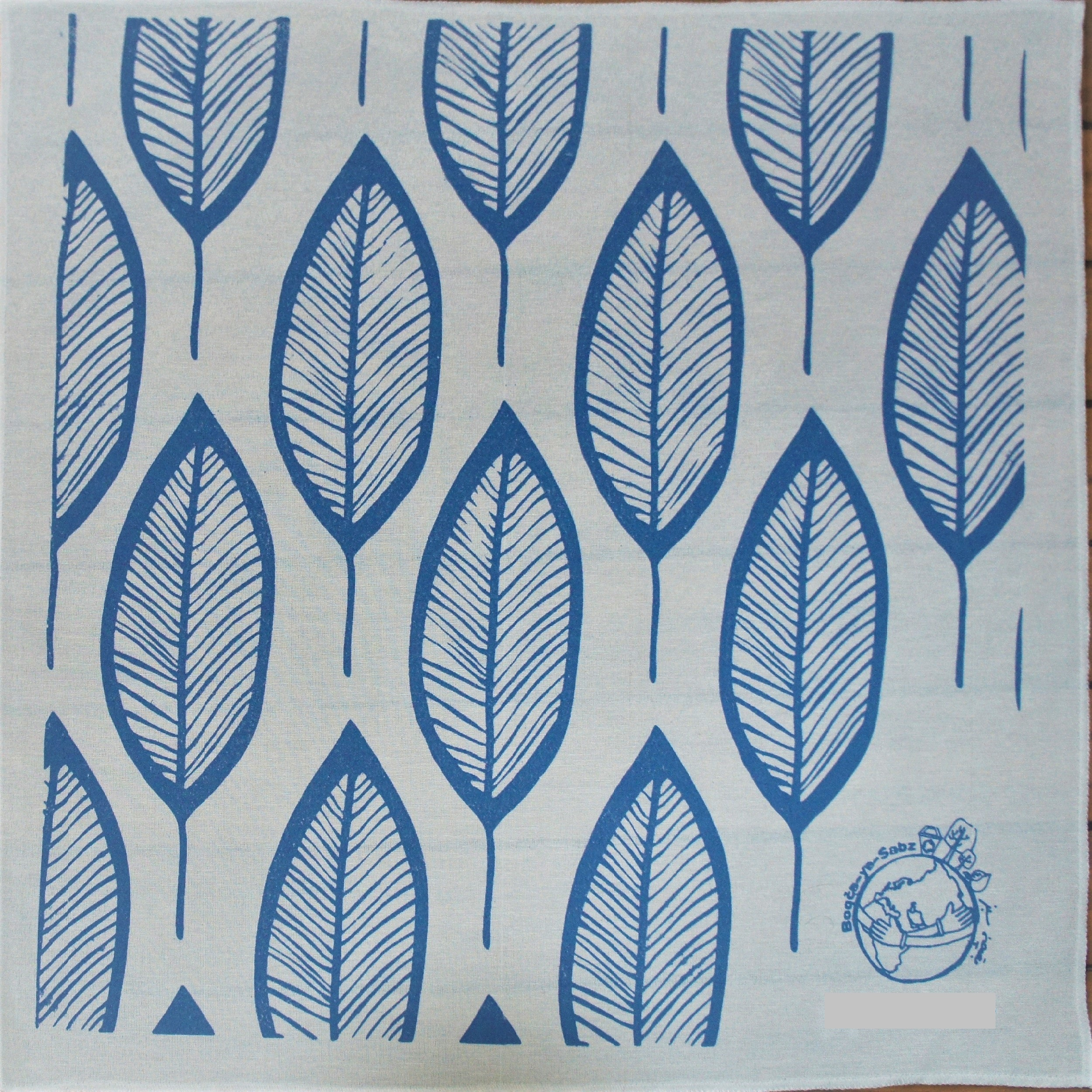 کاغذ کادو پارچه ای مدل 0111