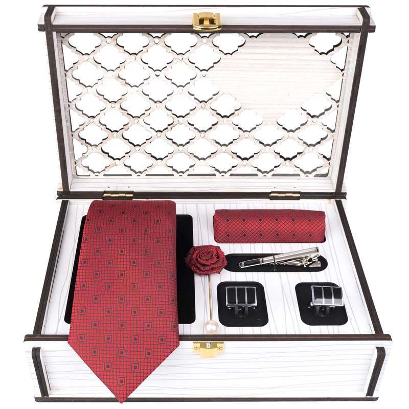 ست کراوات و دستمال جیب و دکمه سردست مردانه جیان فرانکو روسی مدل GF-PO874RE-BOX 