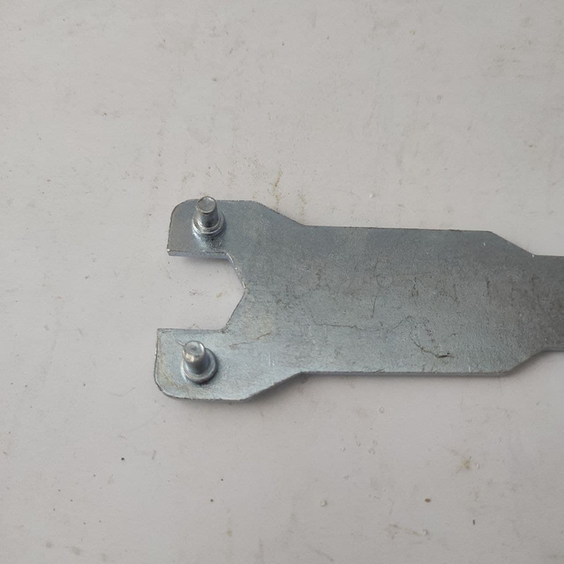 آچار فرز مدل F-1 آچار فرز مدل F-1