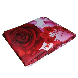 ملحفه مدل گل رز  کد 789 دو نفره سایز 240x220 سانتی متر