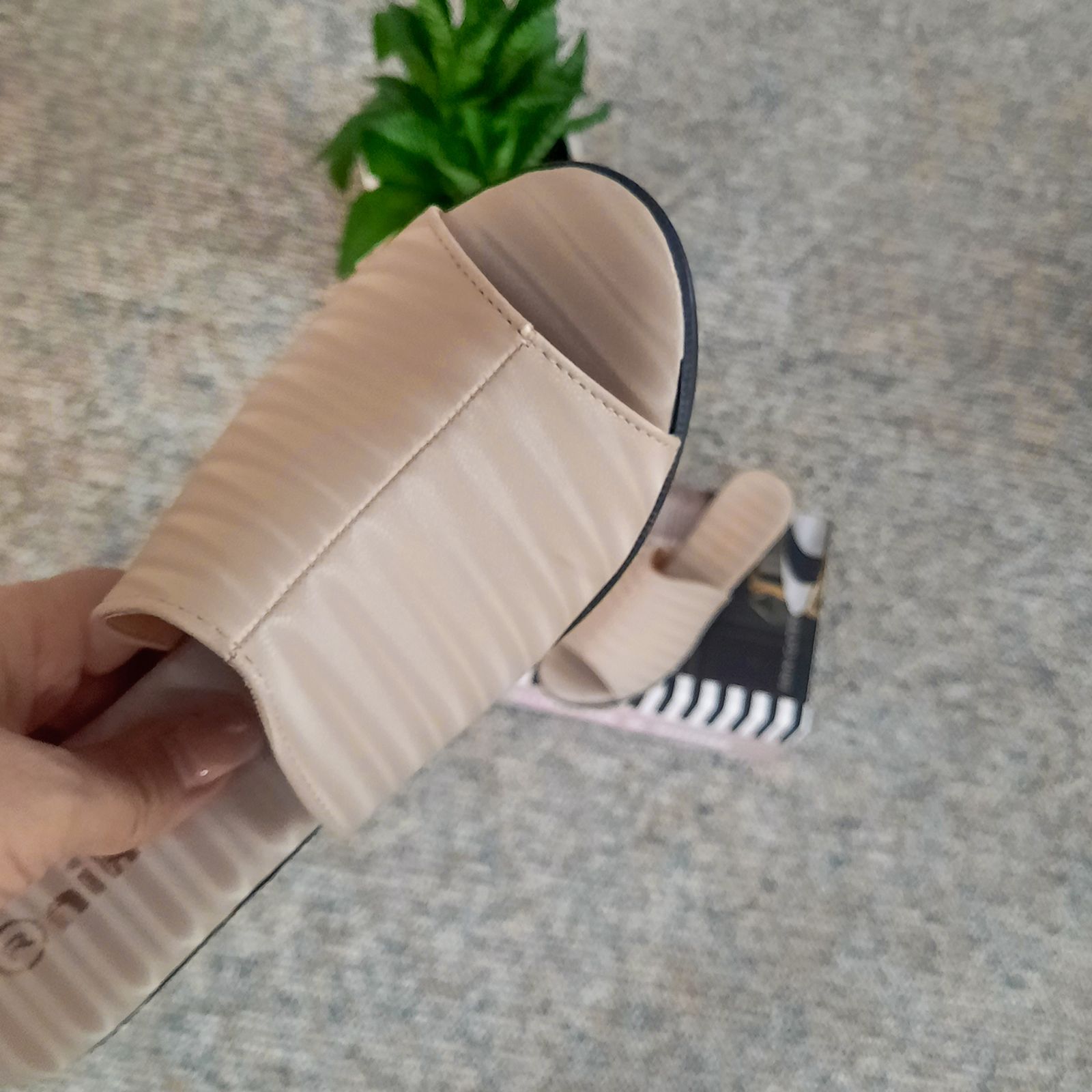 صندل زنانه نیکتا مدل BK.WH.2334 -  - 44