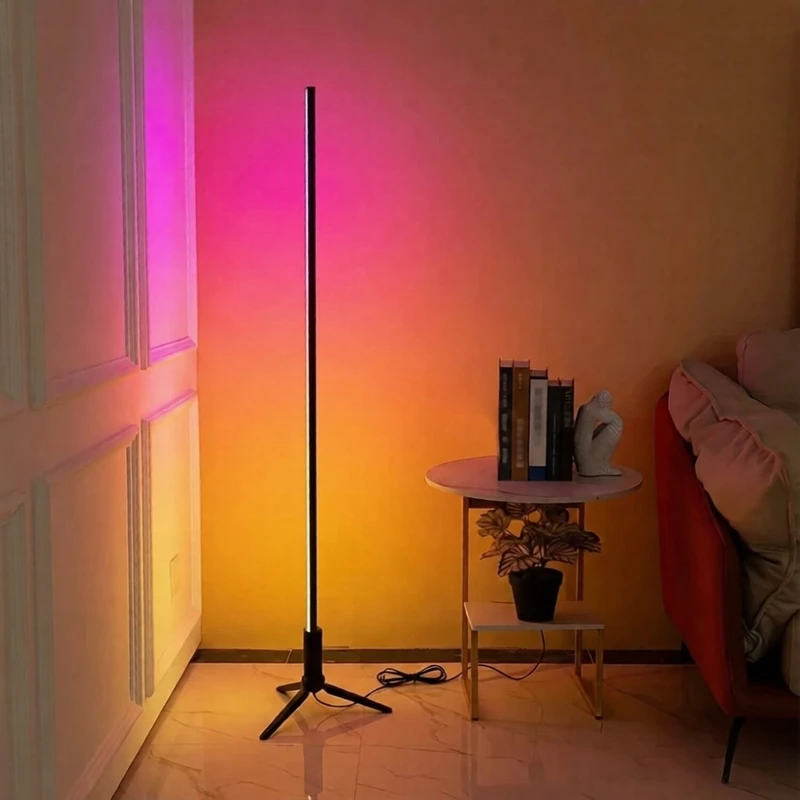 آباژور ایستاده مدل کرنرلایت