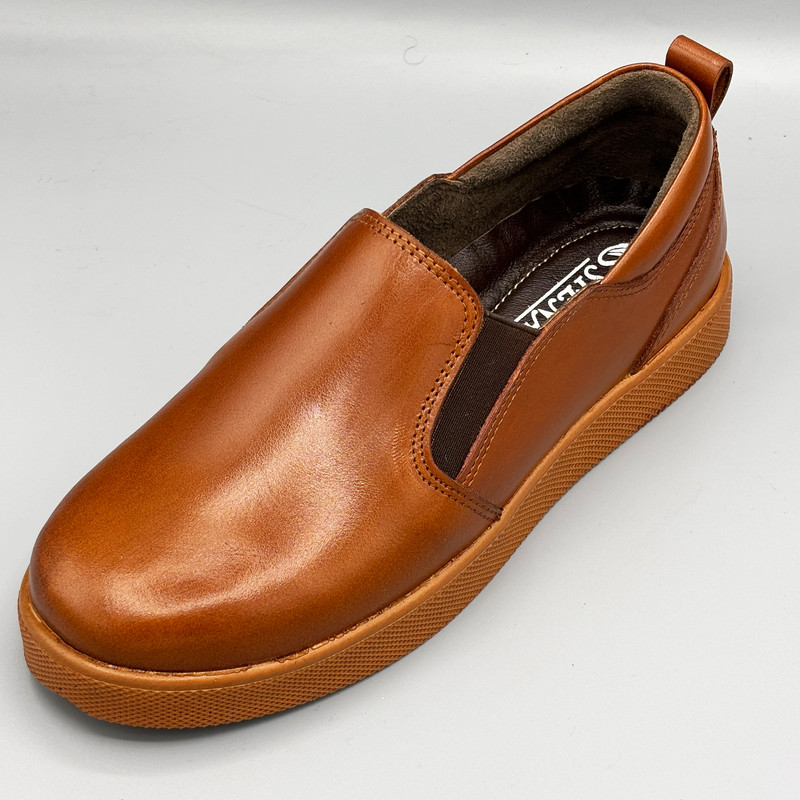 کفش طبی زنانه سی ینا مدل چرمی ساده کد 097