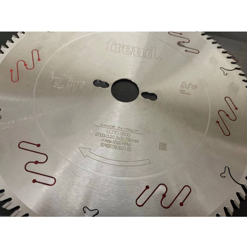 تیغه اره فرود مدل IT-LU3D 0600