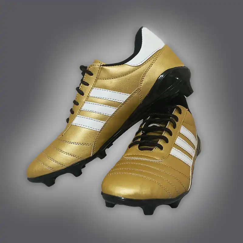 کفش فوتبال مردانه مدل استوک