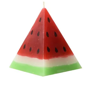 شمع مدل هندوانه یلدایی هرمی 