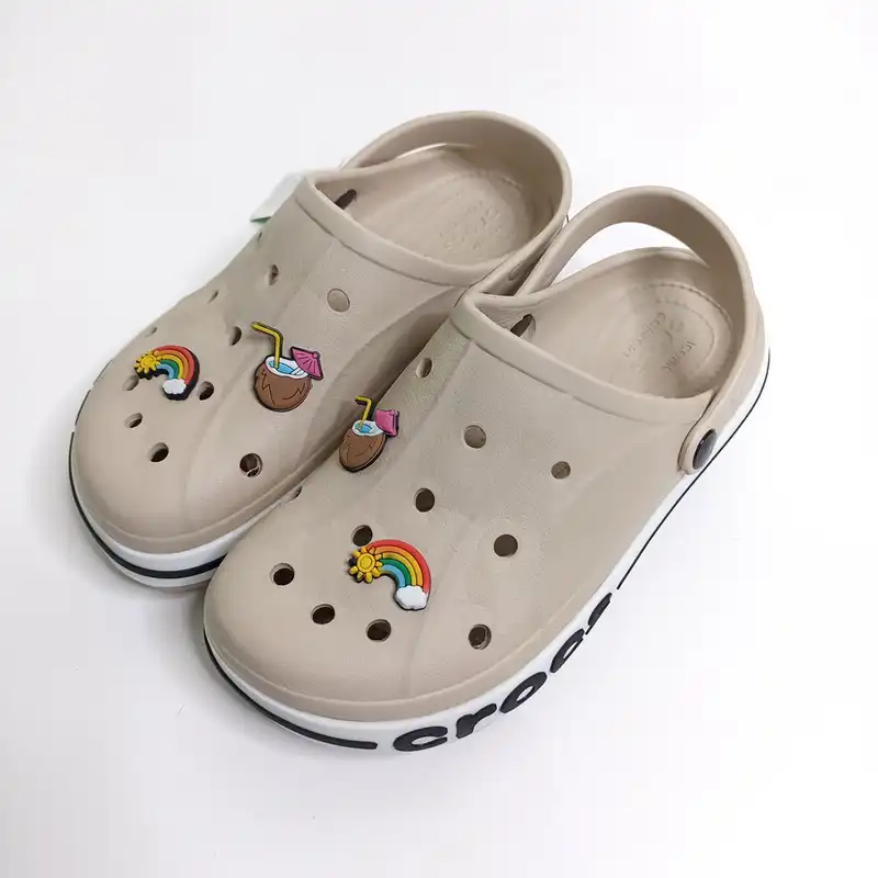 دمپایی زنانه مدل پلاس استیکردار کد 1550-CR