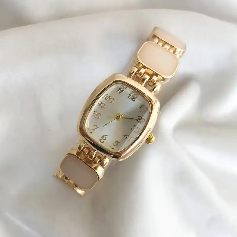 ساعت مچی عقربه ای زنانه مدل فلزی سرامیکی