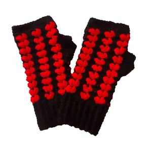 دستکش بافتنی زنانه مدل قلب