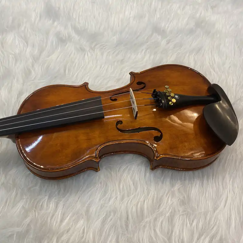 ویولن مدل دست ساز