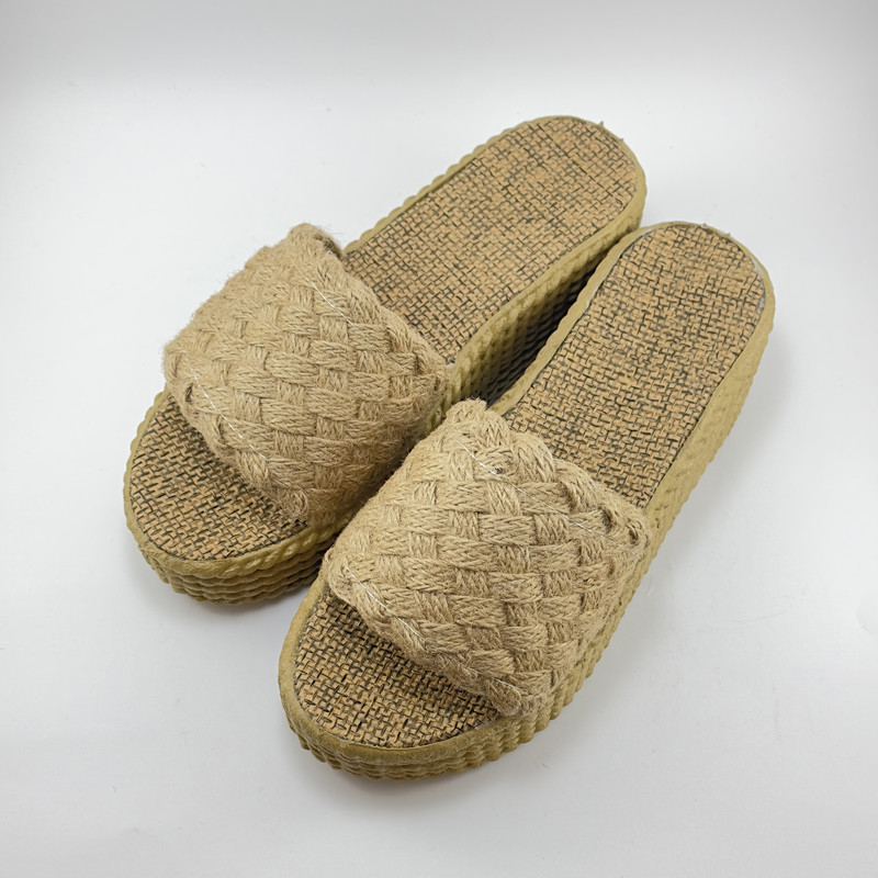 صندل زنانه مدل کنفی لژدار