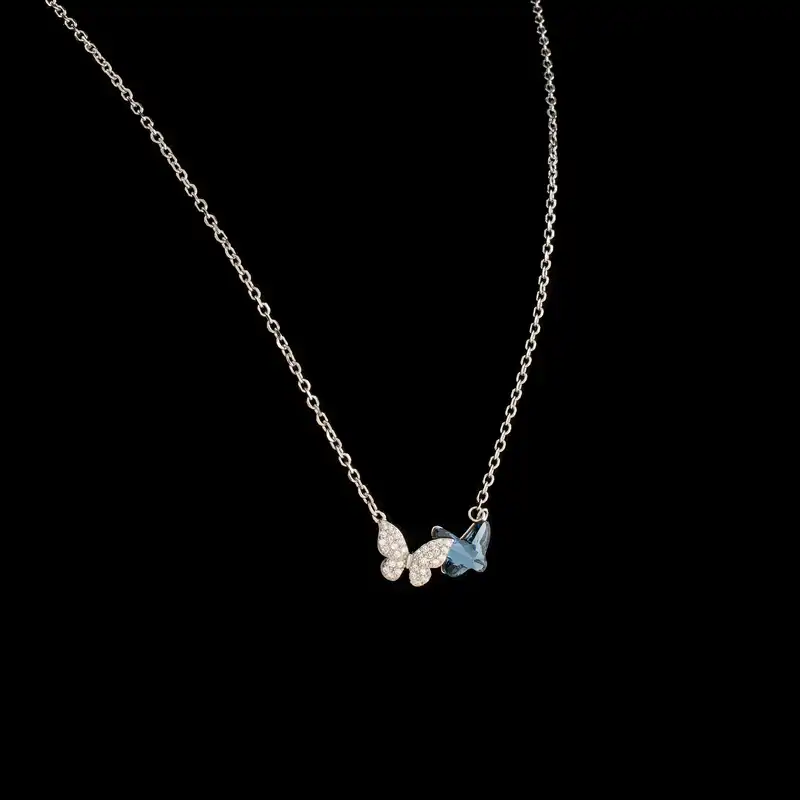 گردنبند نقره زنانه سواروسکی مدل پروانه و سنگ خاص کد 988754