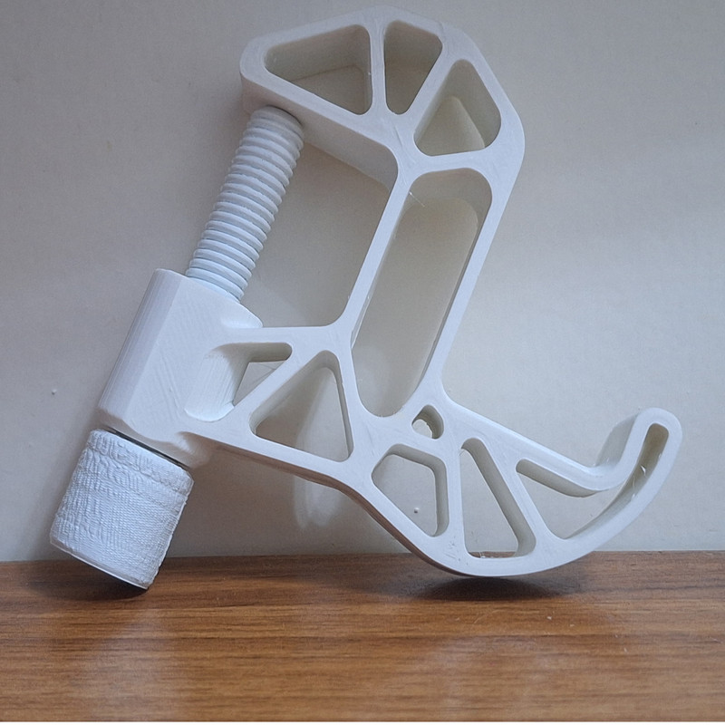 گیره مدل متصل به میز کد C36