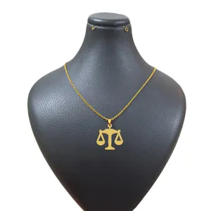 گردنبند زنانه هایکا مدل ترازو عدالت کد g.ha416