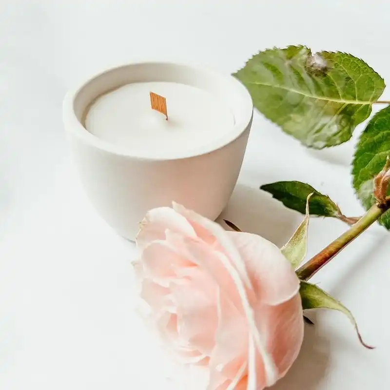 شمع لیوانی مدل بتنی