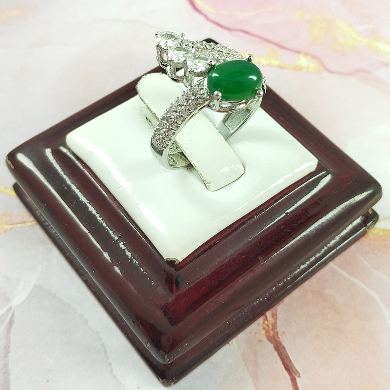 انگشتر نقره زنانه سلین کالا مدل عقیق یشم  کد 136