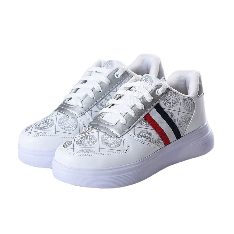 کفش روزمره زنانه مدل 209007301 اسپرت طرح ورساچه رنگ سفید