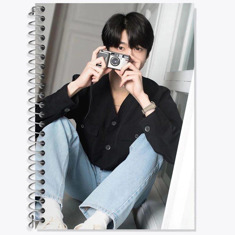 دفتر زبان 50 برگ خندالو مدل دو خط طرح هیونگ وون گروه مانستا اکس MONSTA X کد 21177