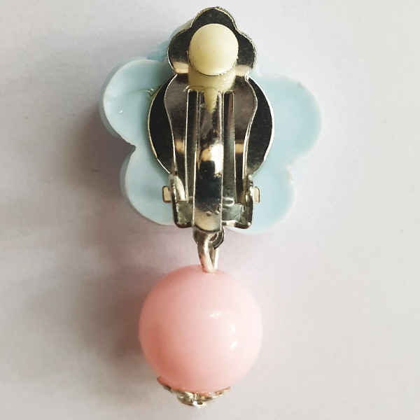 گوشواره دخترانه مدل آویزدار کد 01 گوشواره دخترانه مدل آویزدار کد 01